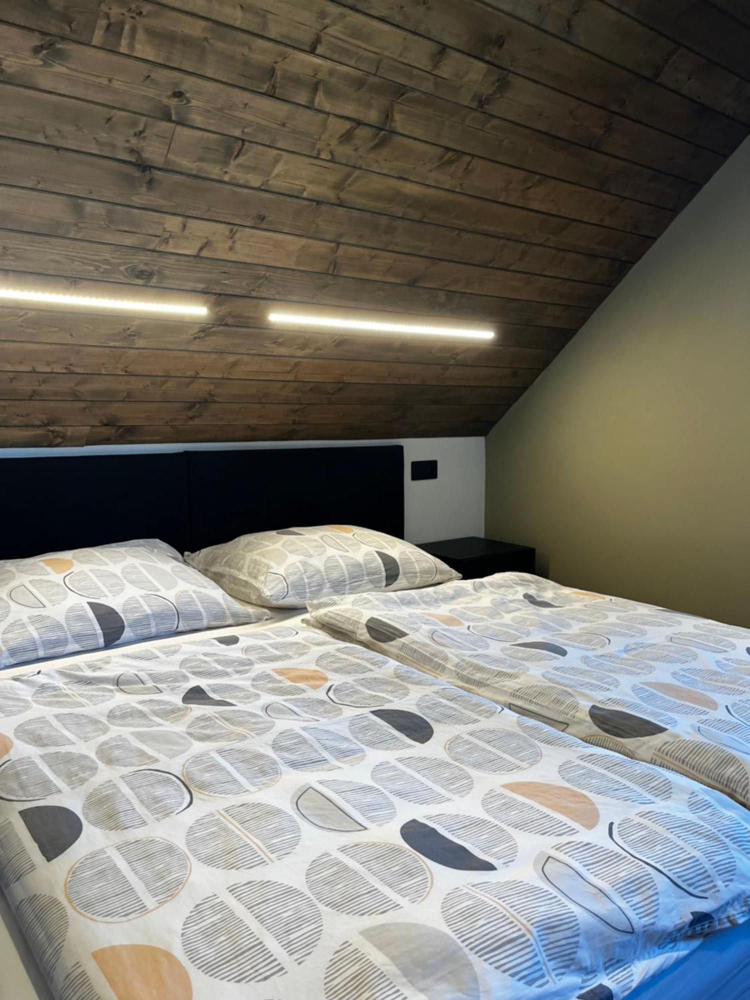 Apartmany Vlachovice Esterno foto